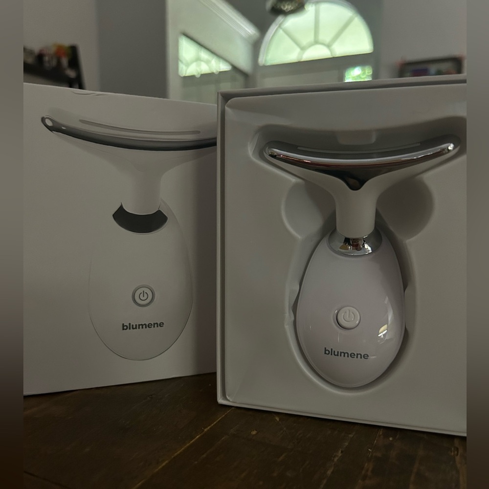 Face pro. New in box. Never used